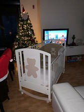 LETTINO-CULLA MIBB LEGNO MASSELLO NUOVA(MAI USATA) CON ROTELLE/DONDOLO + TESSILE