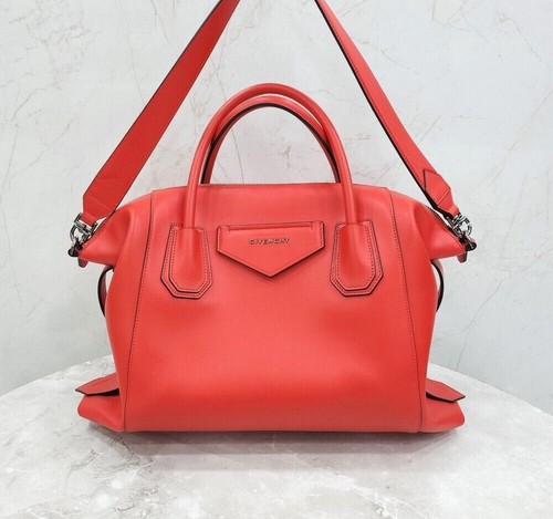 Givenchy antigona leather tote - givenchy,