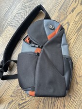Tamrac Medium Sized Shoulder