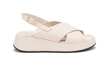 SANDALO CON PLATEAU IN PELLE