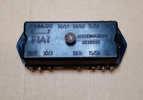 Porta fusibili fiat 4038840 - porta,