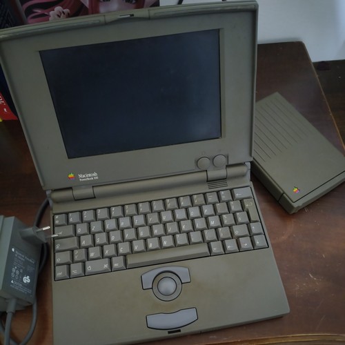Apple macintosh - apple,