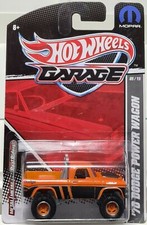 Hot Wheels 2011 - Hot Wheels Garage Mopar - Set 30 auto - Dodge Power Wagon '70