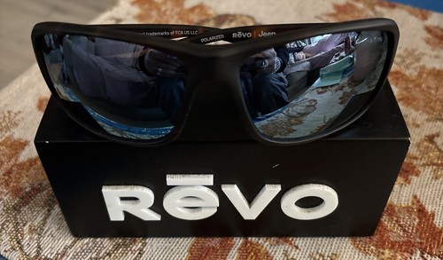 Nuovi occhiali sole revo - nuovi,