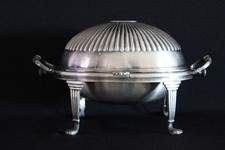Antico servizio buffet con piano in rotolo placcato argento - piatto riscaldante a cupola con piedini ad artiglio