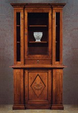 CRISTALLIERA MADIA  VETRINA TINELLO IN NOCE MASSICCIO STILE BASSANO