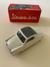 Quiralu 1:43 Vespa 400 con box originale Made in France