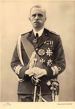 9090) VITTORIO EMANUELE III IN ALTA UNIFORME SENZA CAPPELLO.