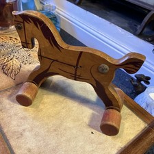 Cavallo in legno vintage di