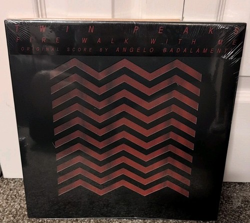 Twin peaks fire walk with - twin,