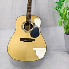 Chitarra acustica D-28