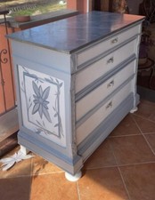 Cassettiera dipinta a mano  con top in marmo
