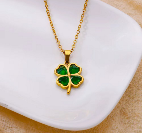 Collana quadrifoglio verde