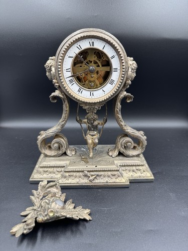 Antico orologio misterioso