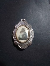 Antica Spilla Madonna Con