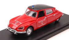 Rio models firefighters