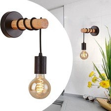 Lampada da parete in metallo e legno