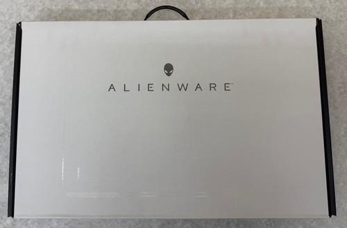Alienware m17 p50e002 - p50e002, 17"