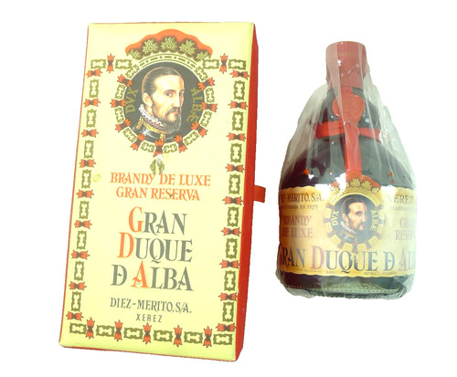 Vecchia bottiglia piena brandy - bottiglia,
