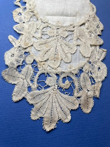 Pizzo antico cravatta di - -,