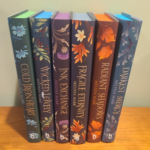 Signed wicked lovely - signed,