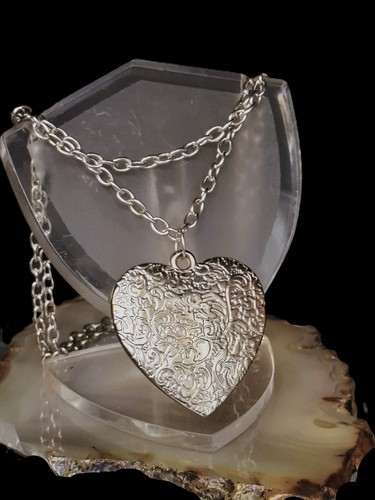 Ciondolo cuore metallo