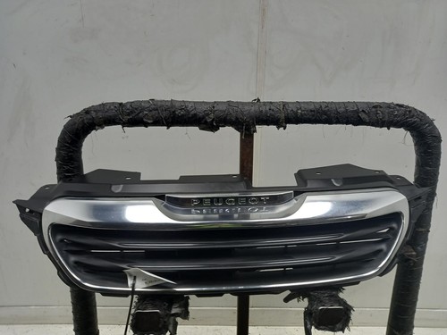 Griglia anteriore peugeot 108 - anteriore,