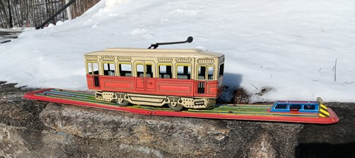 Carrello tram giocattolo