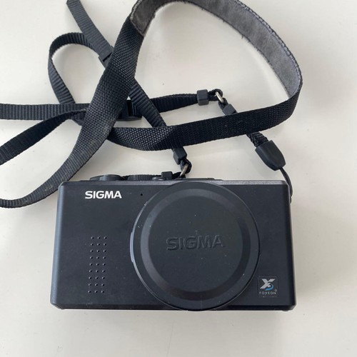 Fotocamera digitale compatta