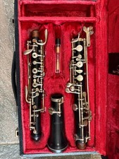 Oboe in legno marca Larilee