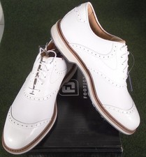Scarpe da golf nuove con