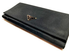 PORTAFOGLIO LUNGO PRADA