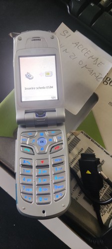 Cellulare u8330 accende - u8330, si