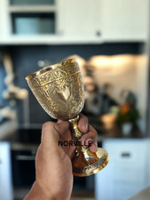 Calice da vino reale in ottone