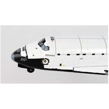 Modello space shuttle - space, in