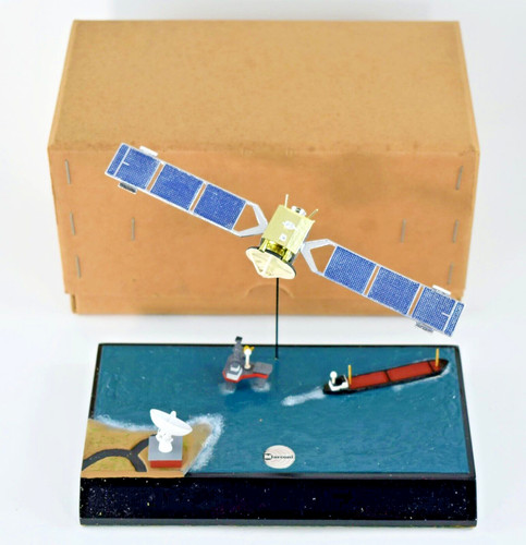 Modello diorama satellitare - diorama,