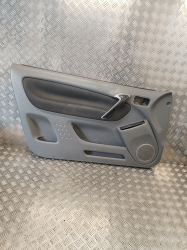 Porta anteriore sinistra