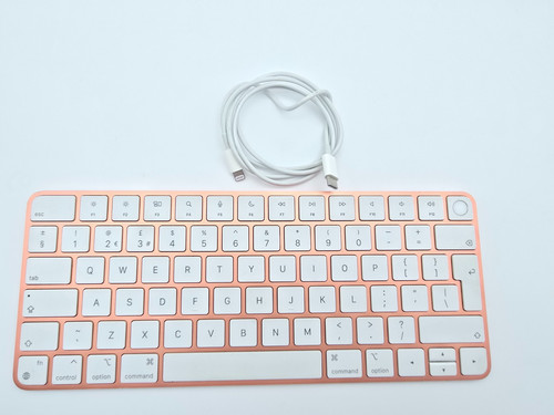Apple magic keyboard - con, touch