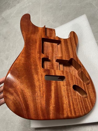 Aaaaa nuovo corpo chitarra - corpo,