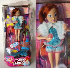 WINX CLUB 2010 MAGICO MICROFONO FIORE BAMBOLA EDIZIONE GRECA ARCOBALENO NUOVO!