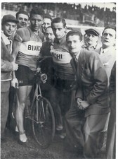 FAUSTO COPPI FOTO DI GRUPPO