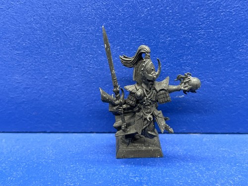 Loremaster maestro di - loremaster,