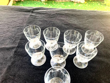 8 Anciens Petits Verres en