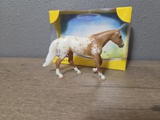 BREYER Stablemate Collector