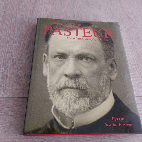 Pasteur une science style - science,,