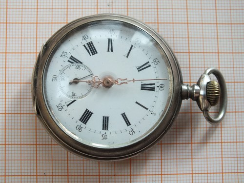 Bellissimo vecchio orologio - , da