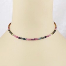 Collana da donna minimalista con perle di pietre preziose sfaccettate in...