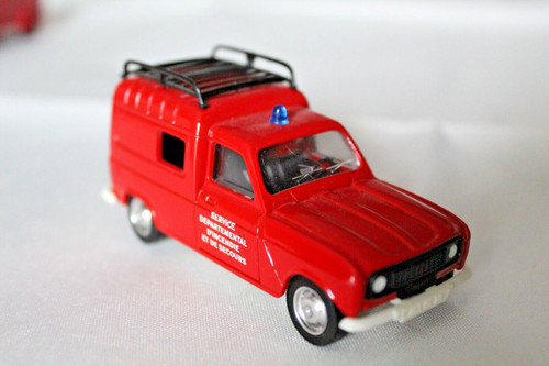 Solido renault 4 l - 1/43 ,