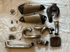 DUCATI AKRAPOVIC STREETFIGHTER