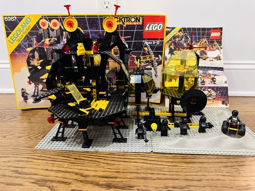 Lego space base - space:,
